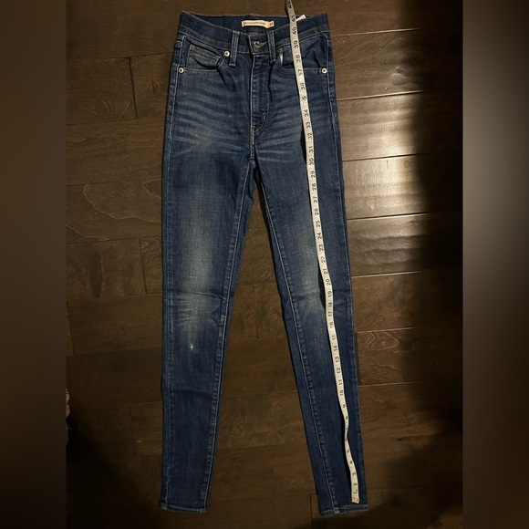 Levi’s Skinny Jeans - Picture 9 of 9